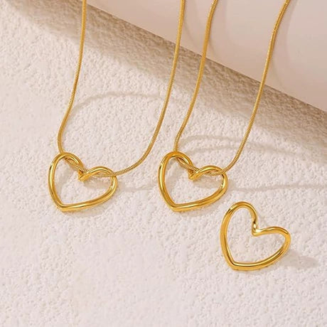 Colgante minimalista hipoalergénico en forma de corazón