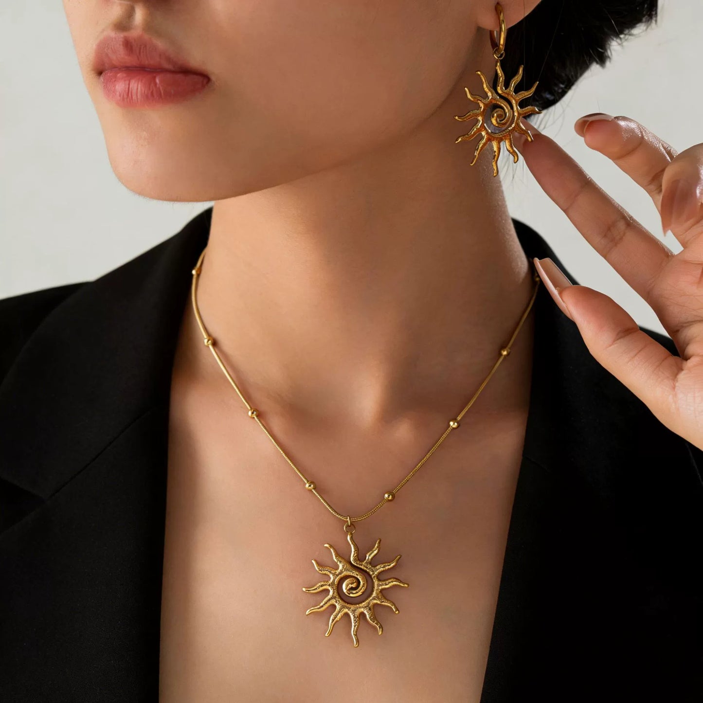 Cadena diseño místico y bohemio