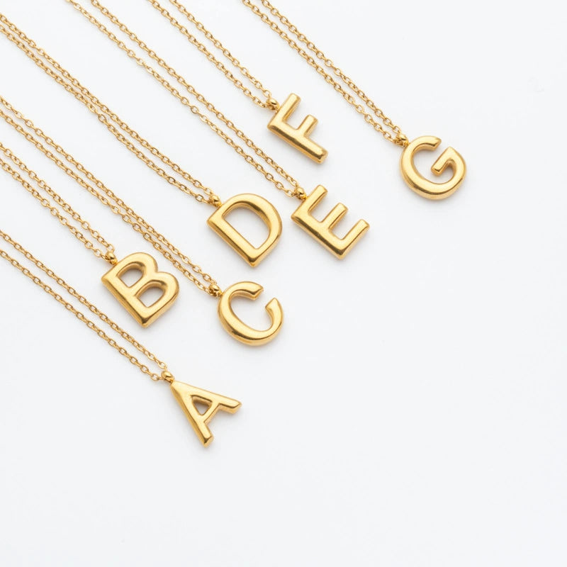 Cadena de acero con iniciales
