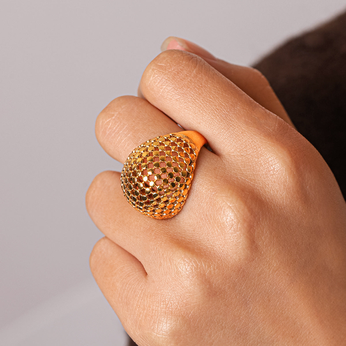 Anillo Esférico de Acero Inoxidable Diseño Geométrico Minimalista